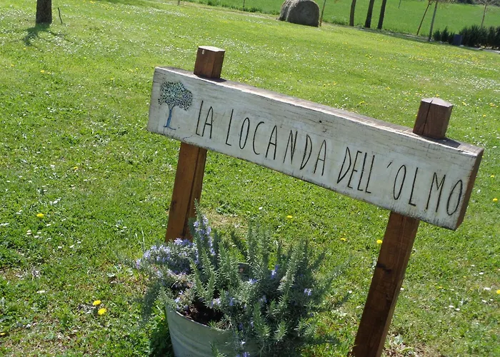 La Locanda Dell'olmo مزرعة للإقامة