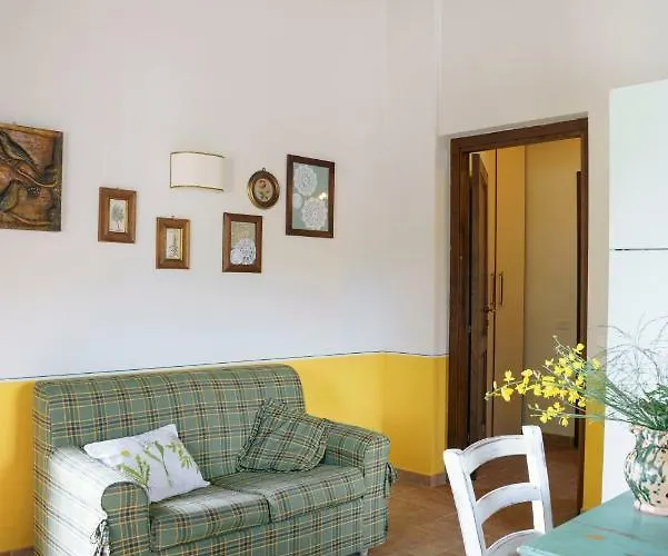 La Locanda Dell'olmo مزرعة للإقامة