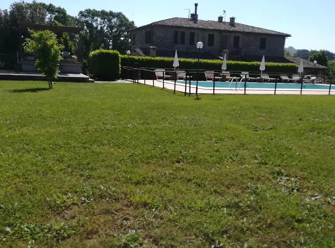 La Locanda Dell'olmo مزرعة للإقامة